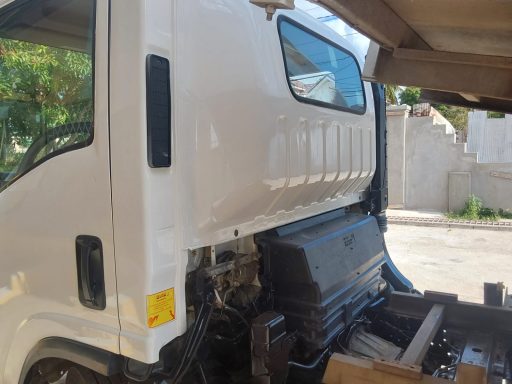 Isuzu Forward Tipper N75.190 with Lift